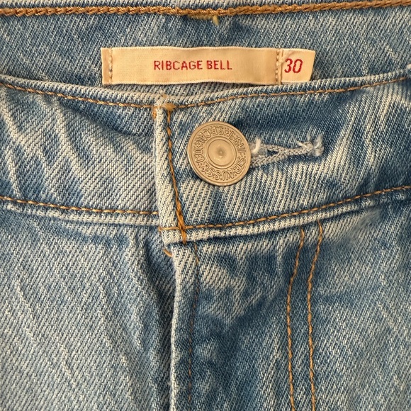 Levi's Premium Ribcage Bell Jeans Wide Leg Flare Size 30 - Picture 13 of 16